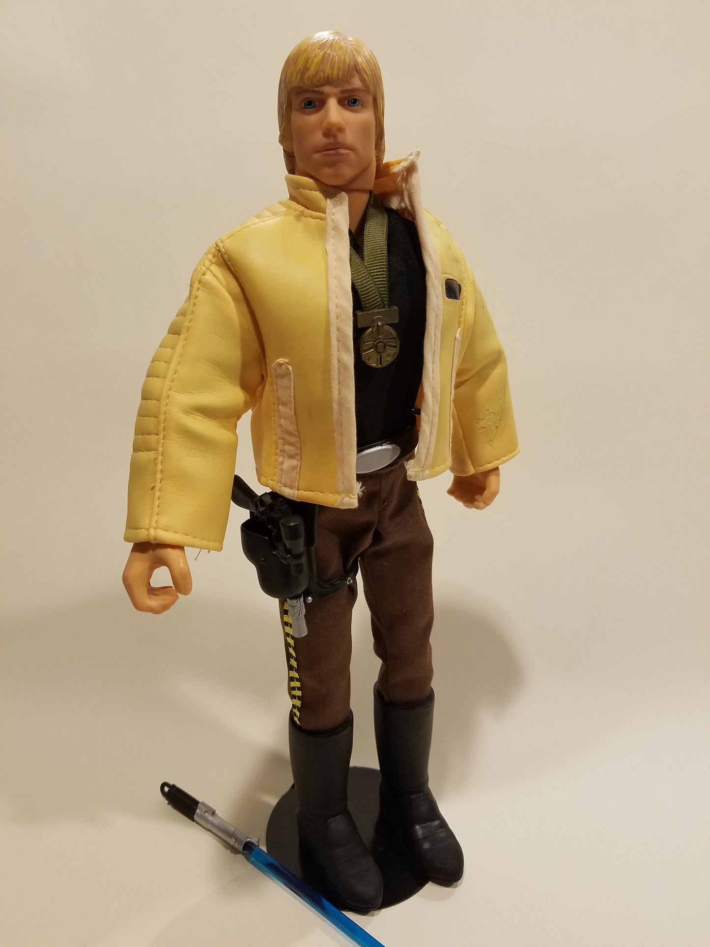 Luke Skywalker (Yavin Ceremony) - 12-inch Collectors Series Action Figure