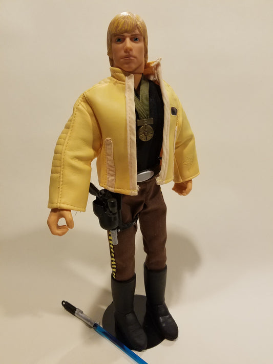Luke Skywalker (Yavin Ceremony) - 12-inch Collectors Series Action Figure